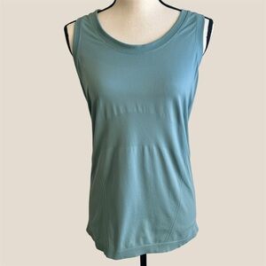 Athleta Momentum Racerback Tank Dusty Teal Blue-Green